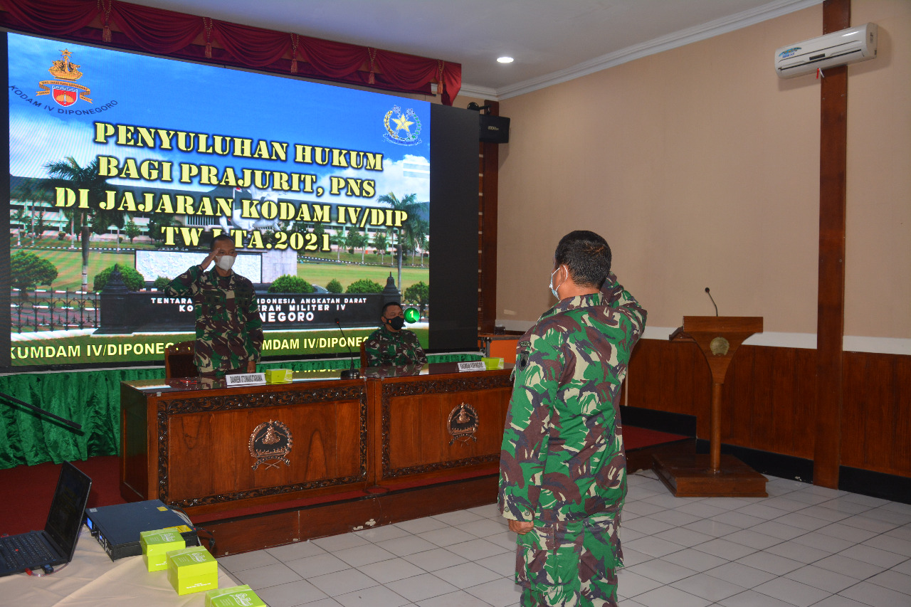 Korem 073/MKT Gelar Penyuluhan Hukum Bagi Anggota Dan Persit Kartika Chandra Kirana